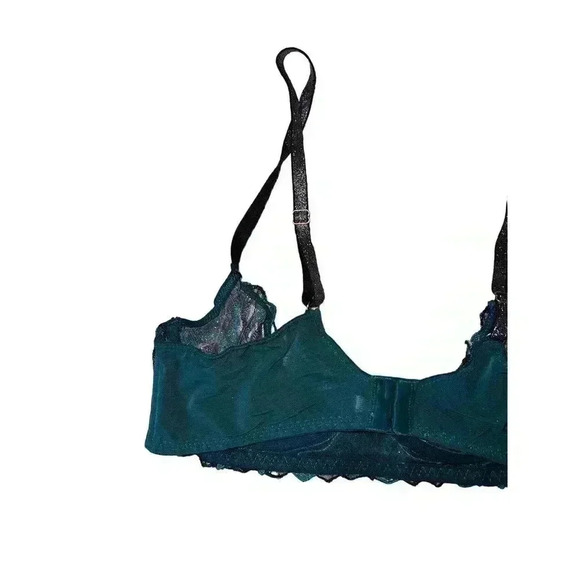 SOLD - Picture 4 of 9